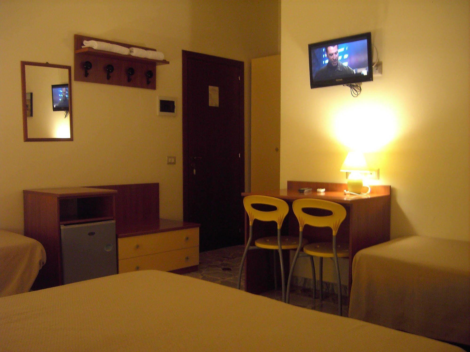 Etna Inn Motta SantʼAnastasia Εξωτερικό φωτογραφία