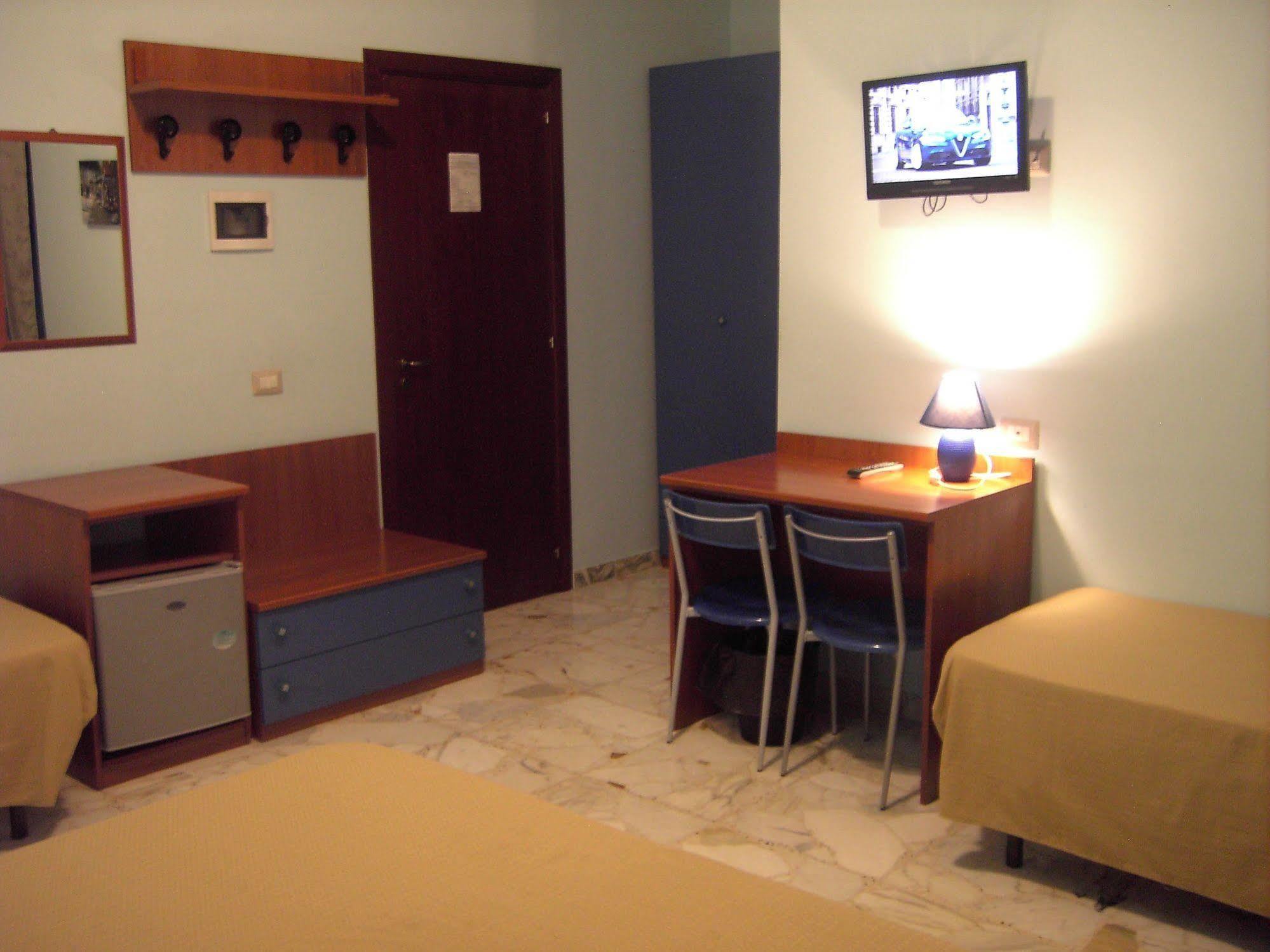 Etna Inn Motta SantʼAnastasia Εξωτερικό φωτογραφία