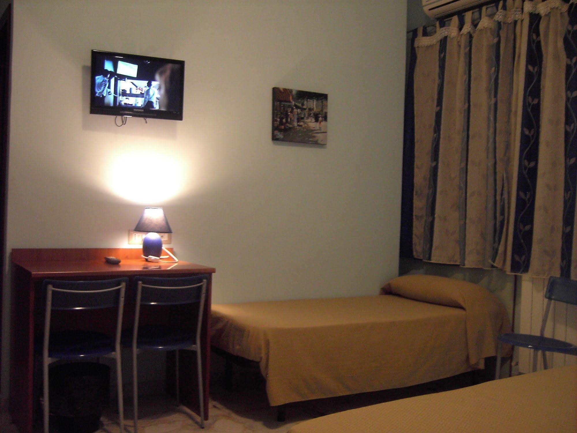 Etna Inn Motta SantʼAnastasia Εξωτερικό φωτογραφία