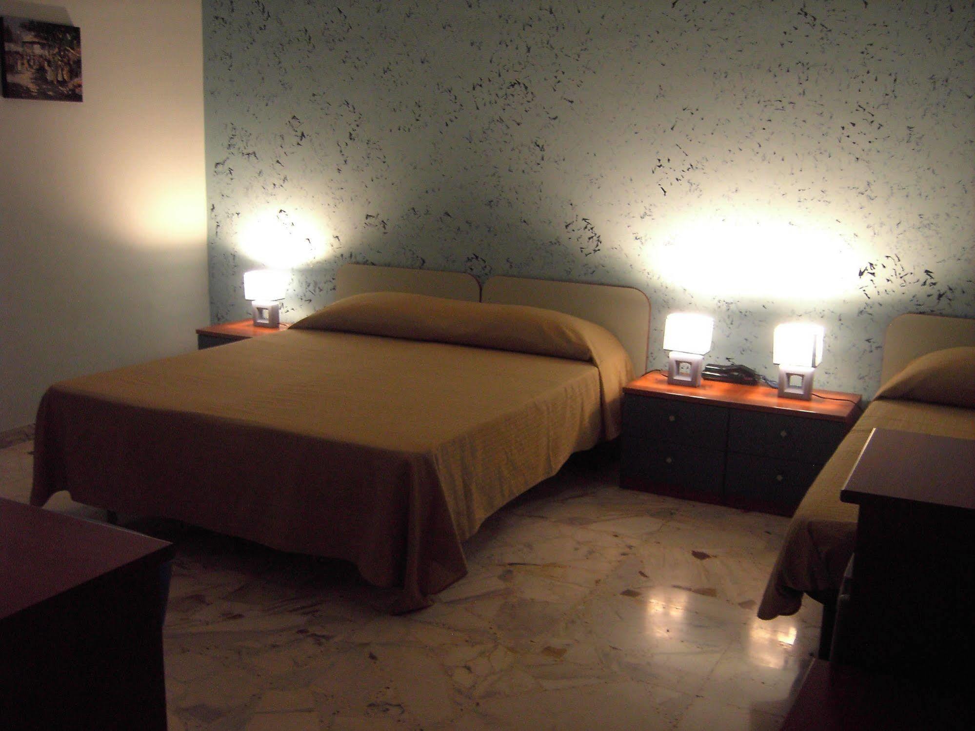 Etna Inn Motta SantʼAnastasia Εξωτερικό φωτογραφία
